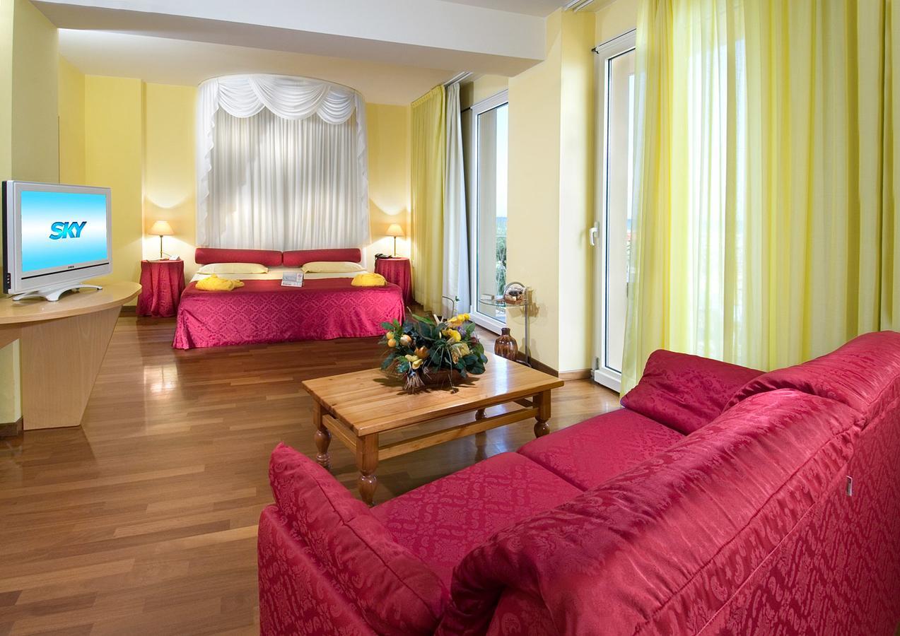 Hotel Resort Marinella Габичче-Маре Экстерьер фото